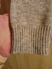 Lawendowy gruby sweter
