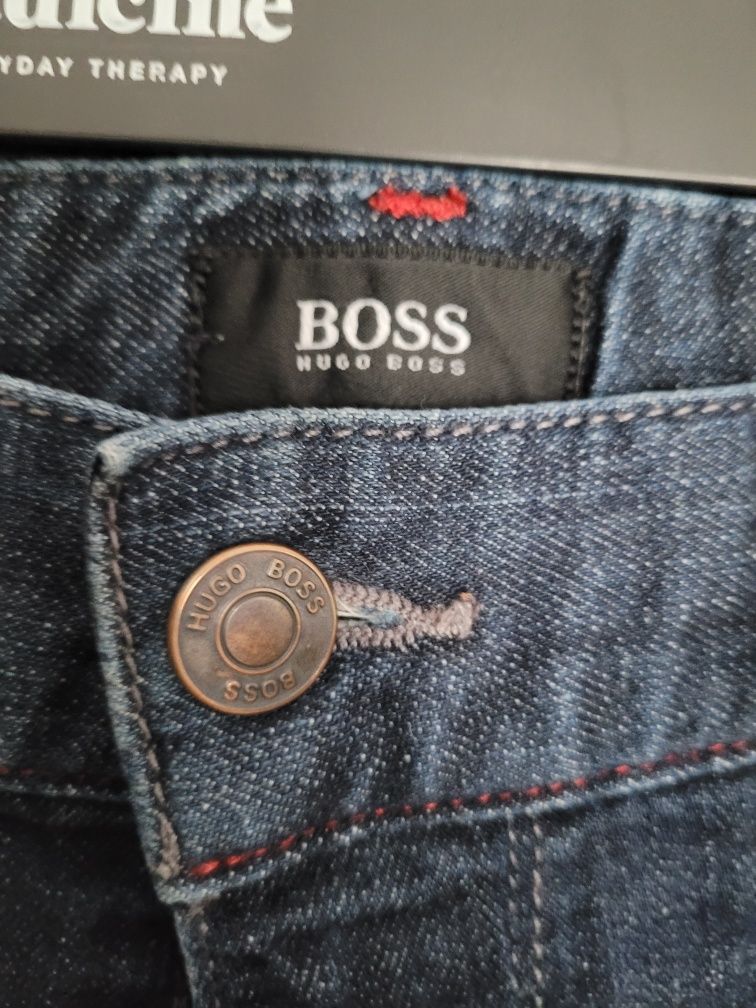 Jeansy Hugo Boss