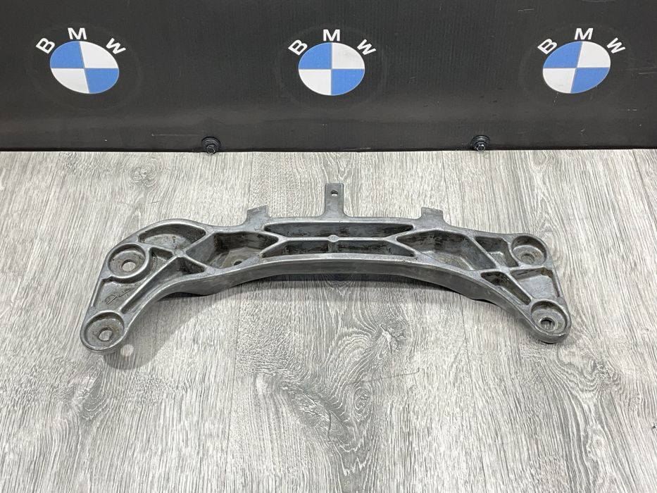 Траверса МКПП 6-ти ступ Е34/E31 M60/M62 Код:858