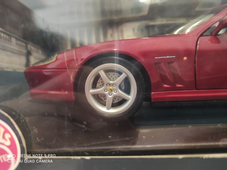 1:18 Ferrri 550 maranello hotwheels carro colecao