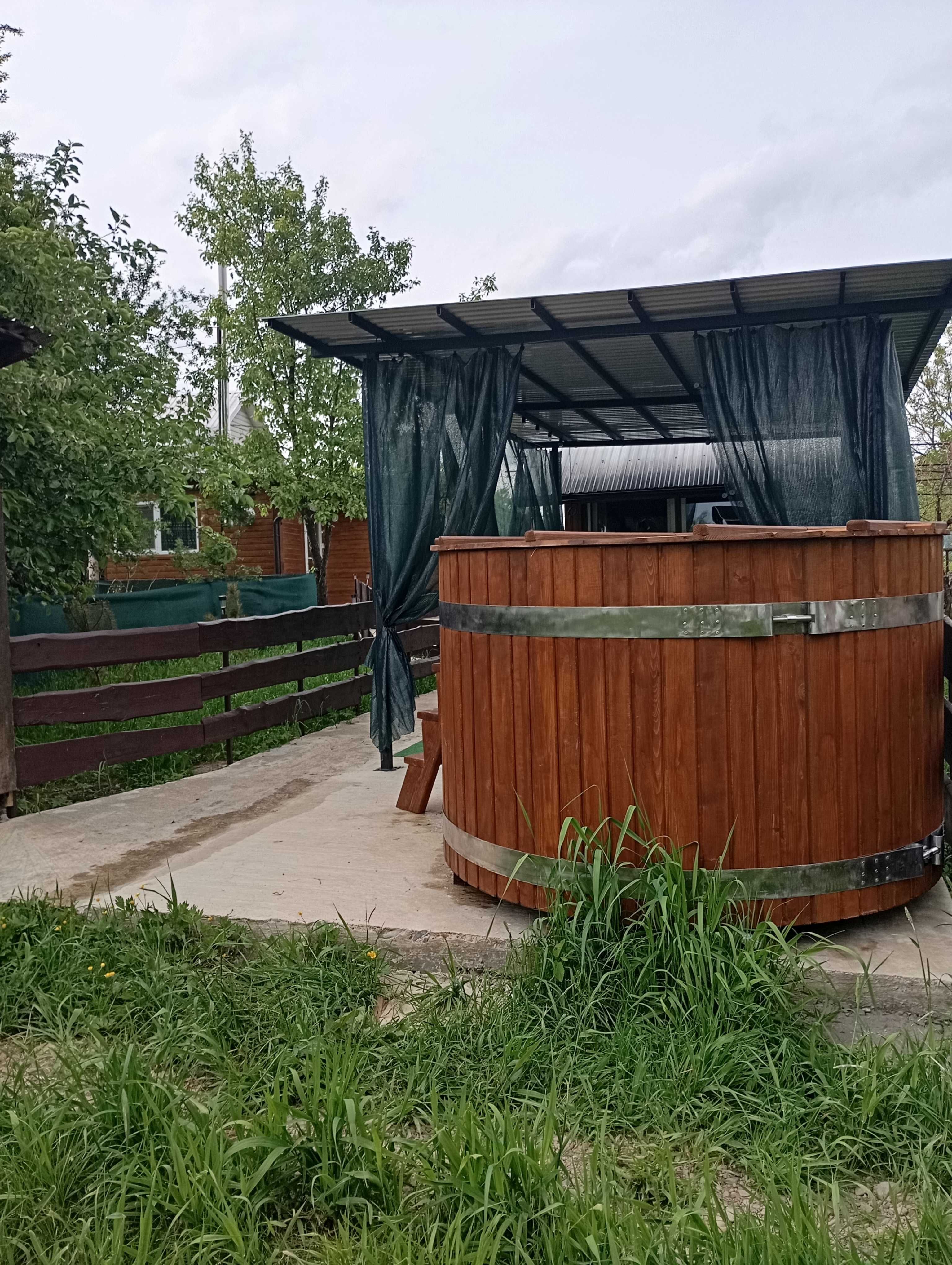 Подобово , проживання і чан