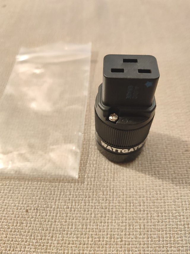 Wtyk C19 Wattgate Audio Grade 350i RH HC rodowany