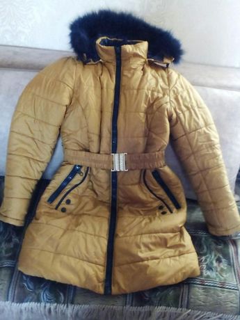 Зимова курточка 44 розмір