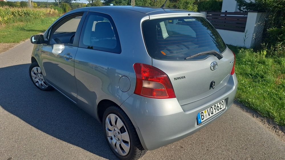 Toyota*Yaris*Ładny*Niemcy*