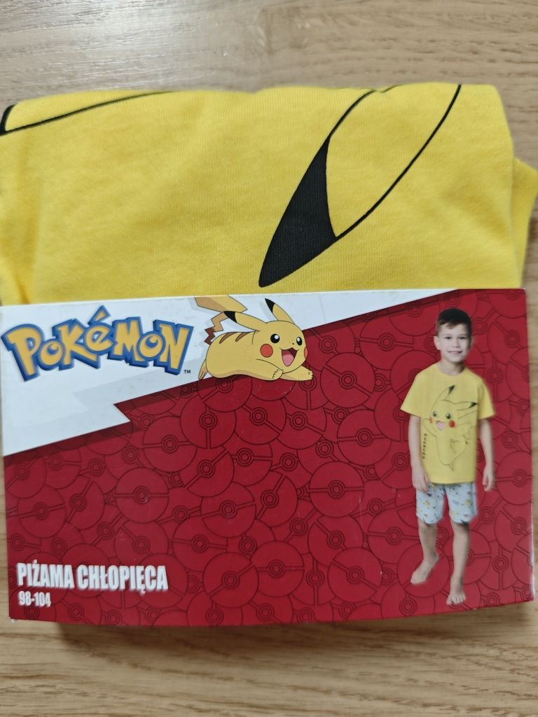 Piżama Pokemon r. 98 / 104 nowa z metką
