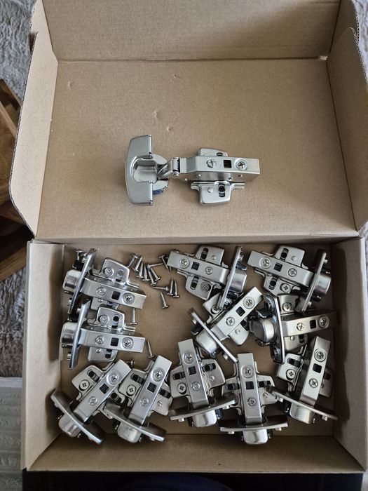 Zawias do mebli- Agata Meble kuchnoa