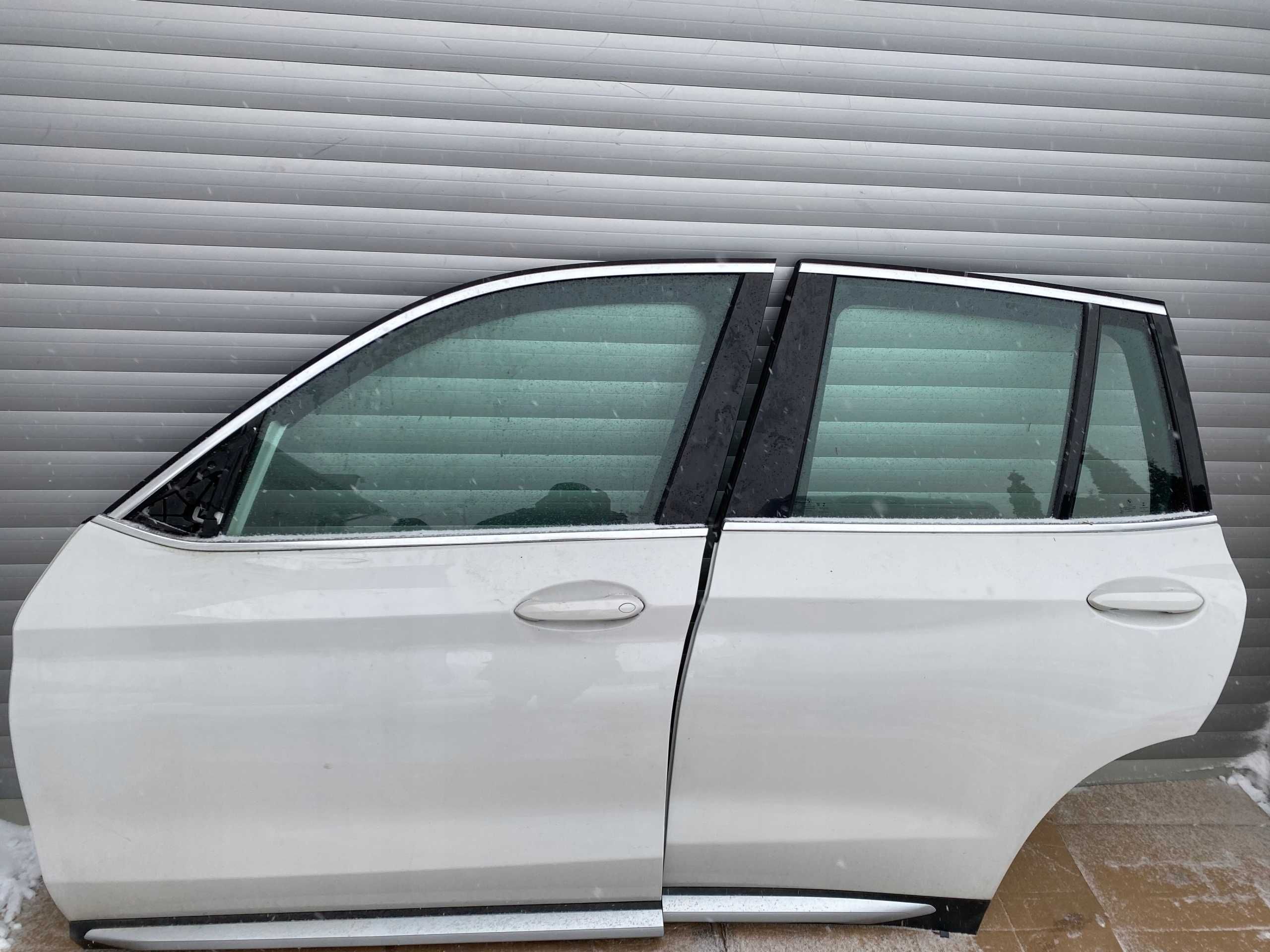 BMW X3 G01 F97 двері оіві передні задні