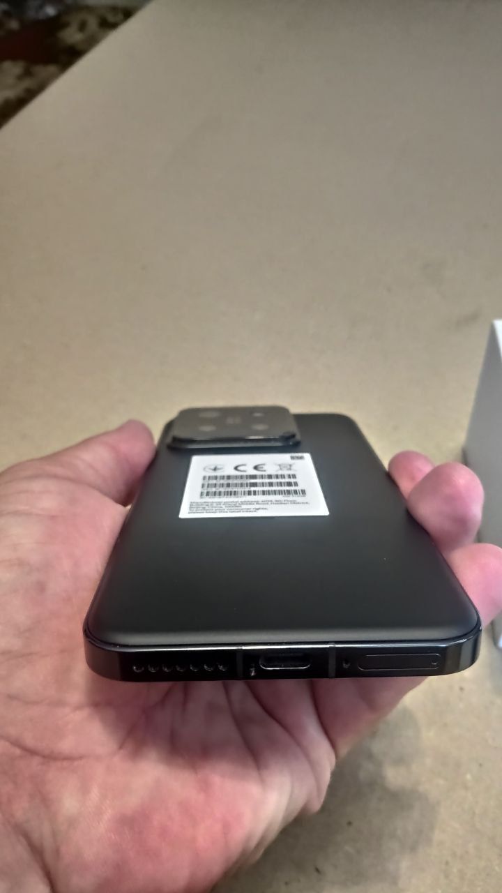 Xiaomi 14 12-512 Global Черный
