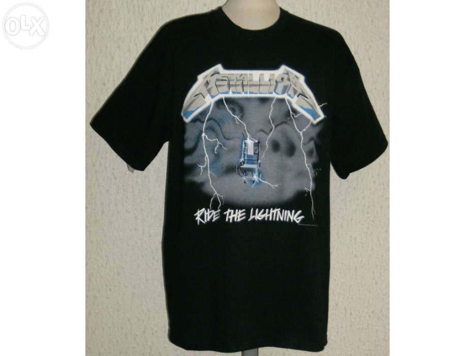METALLICA CDs Bandeiras Tshirts Posters Postais Etc Também vendo sepa