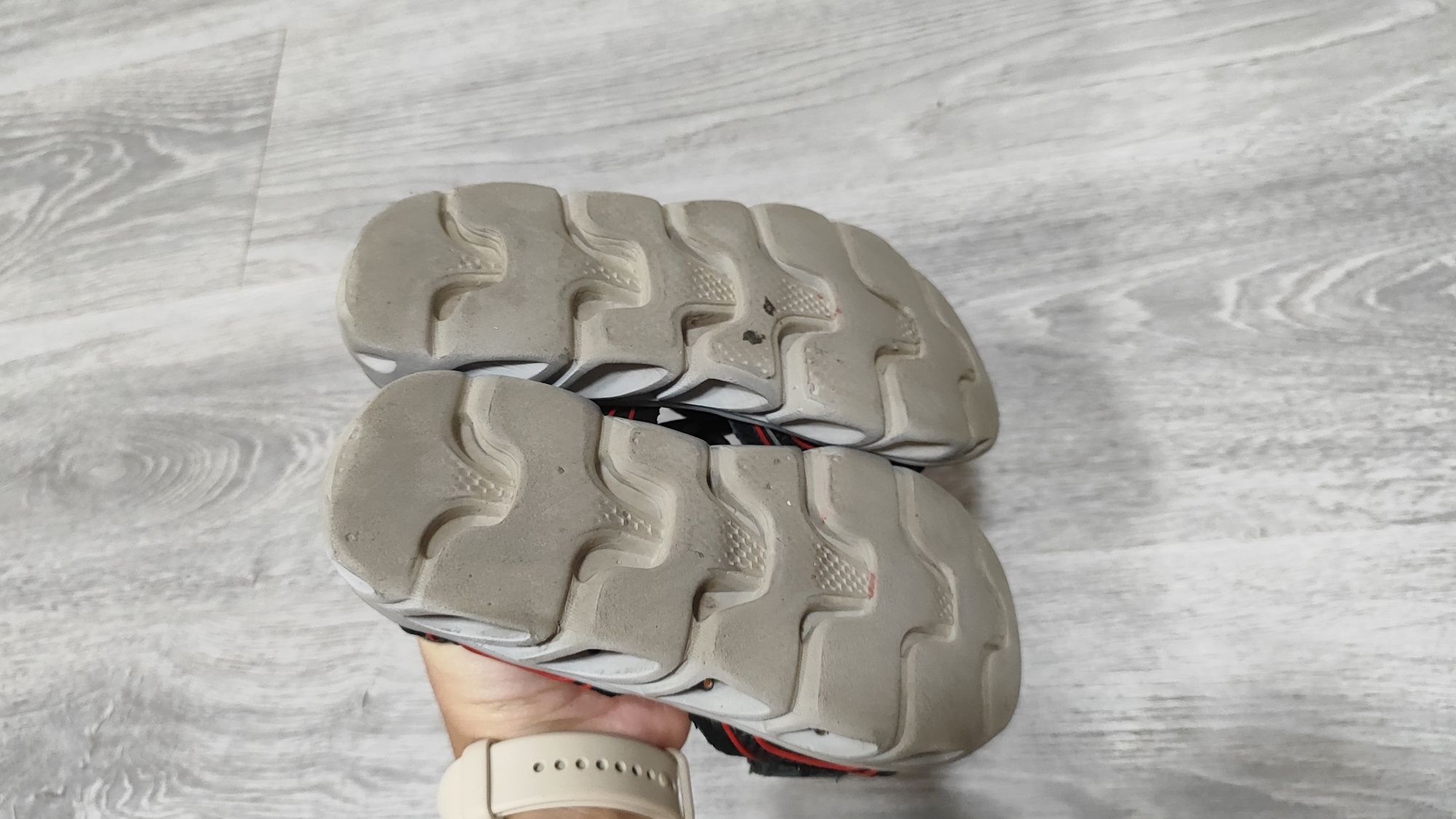 Дитячі сандалі босоніжки skechers 28.5