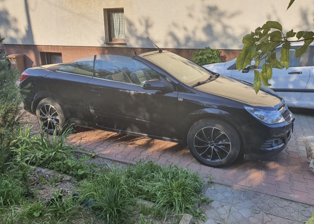 Opel Astra Cabrio 1,8 benzyna android