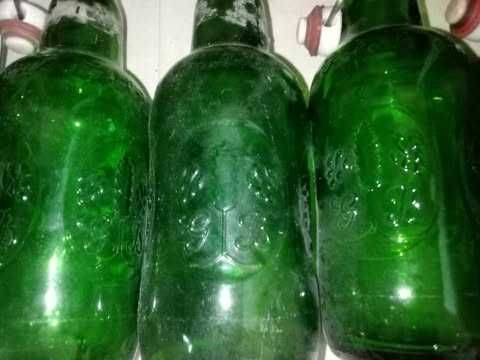 garrafas muito antigas