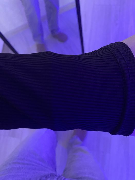 коротка кофта