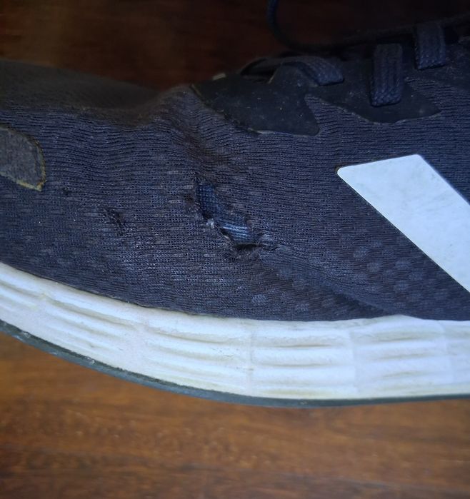 Sapatilhas Adidas desportivas