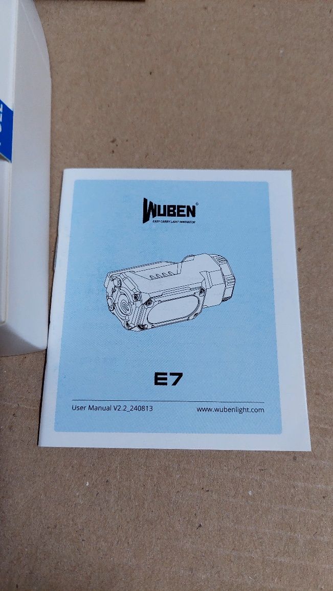 Продам фонарик Wuben E 7.