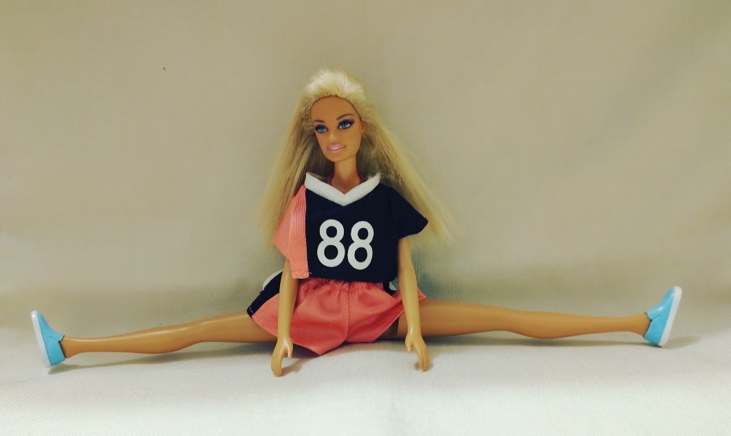 Lalka Barbie gimnastyczka - 31 cm