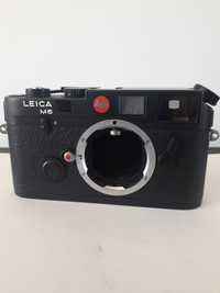 Máquina fotográfica Leica M6