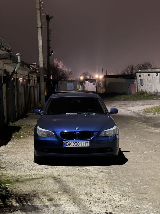 Продам власну BMW E60
