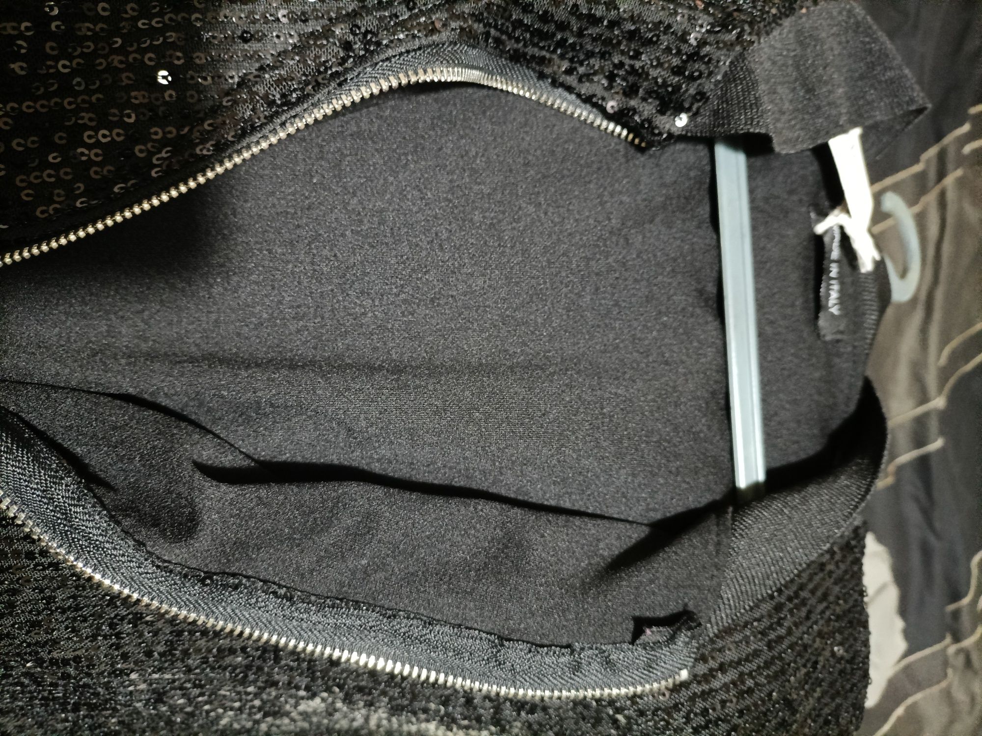 Bomber lentejolas preto