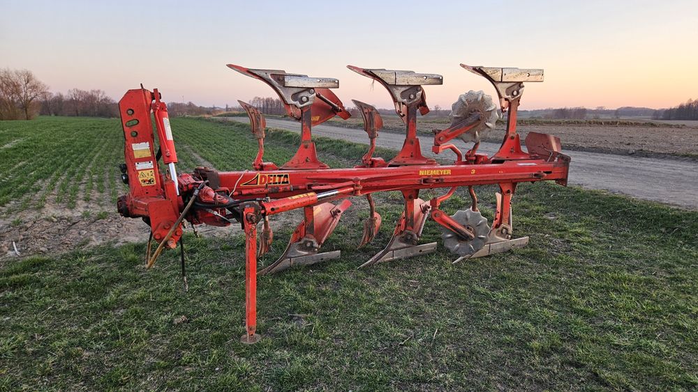 Plug niemeyer  delta vario lemken 3 skibowy