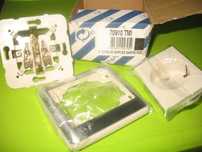 Tomada completa moderna nova - material sobrante