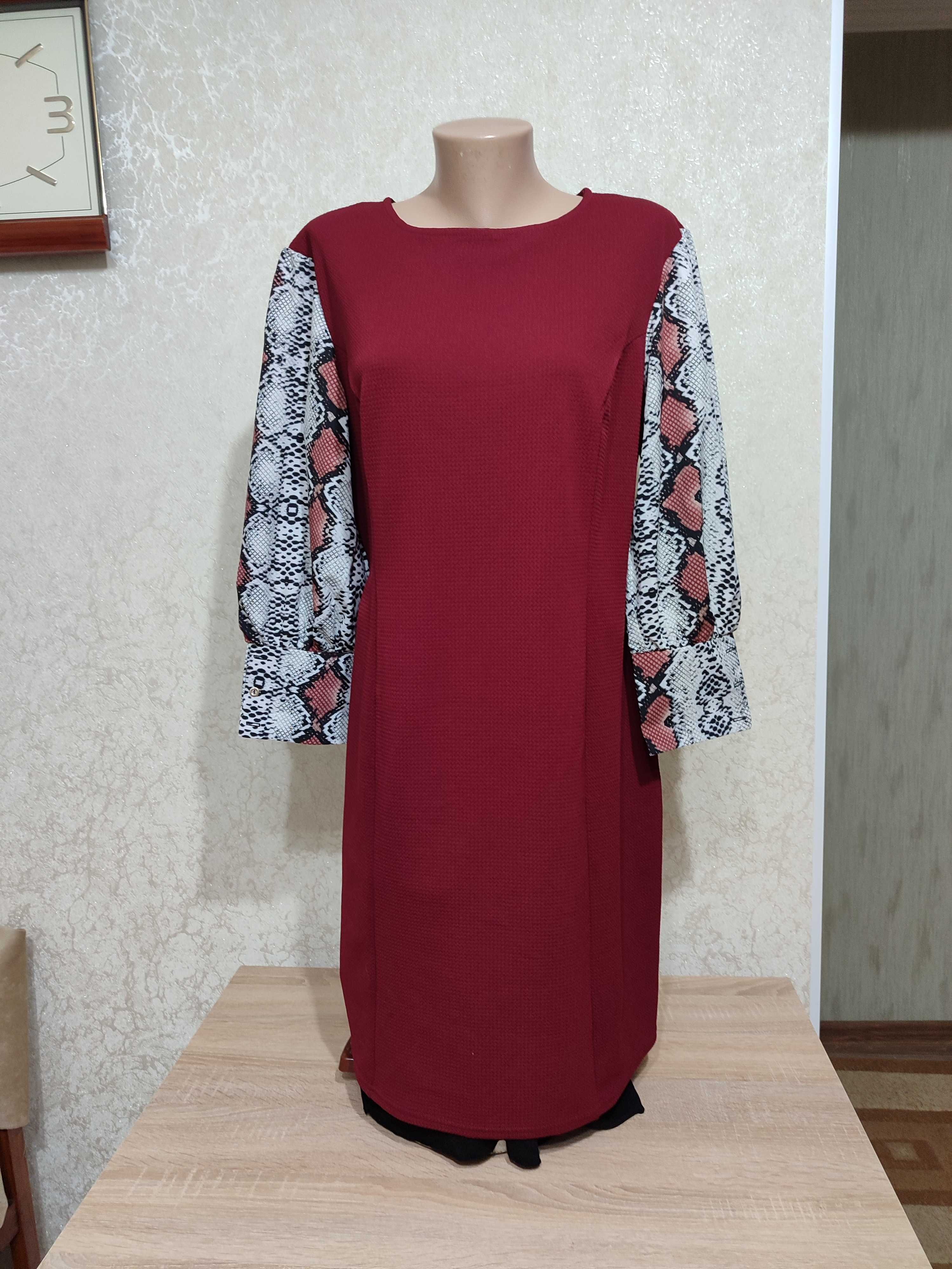 Плаття бордо , четверть рукав з манжетами 52  розміру