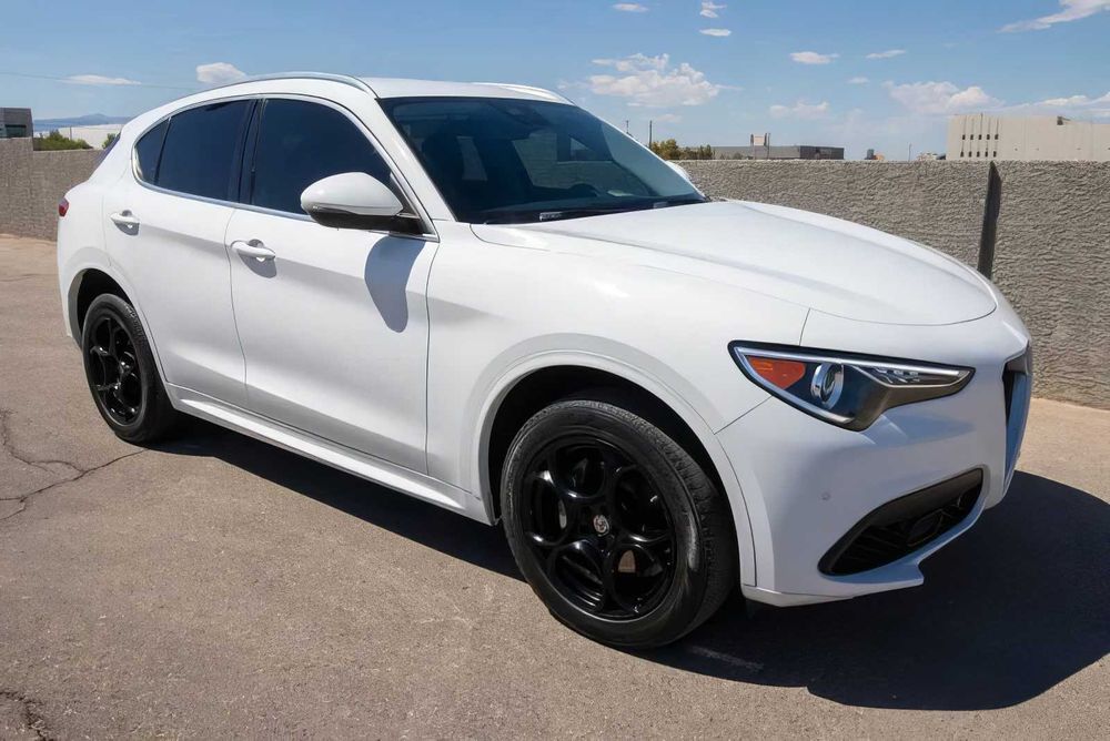 Alfa Romeo Stelvio      2020