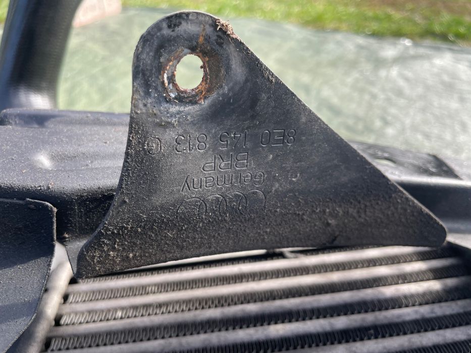 Chłodnica Intercooler lewy SEAT EXEO AUDI A4 B7  2.0TDI 2.0 TFSI