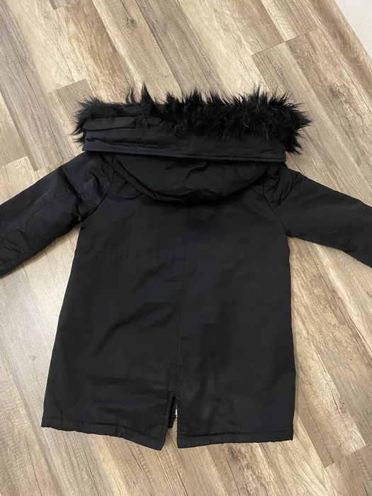 Продам Парка на дівчинку Zara