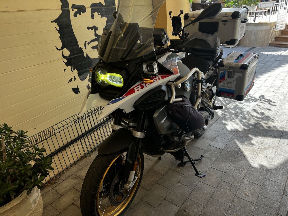 Bmw 1250 Gsa impecavel, com muitos extras e sempre assistida na bmw de
