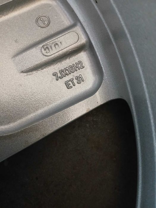 Felgi aluminiowe Audi TT A3 5x100 7j16 et31 ch 57,1 oryg vw skoda 8n0