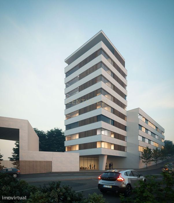 Terreno para um hotel de 70 quartos com um segundo edifício para servi