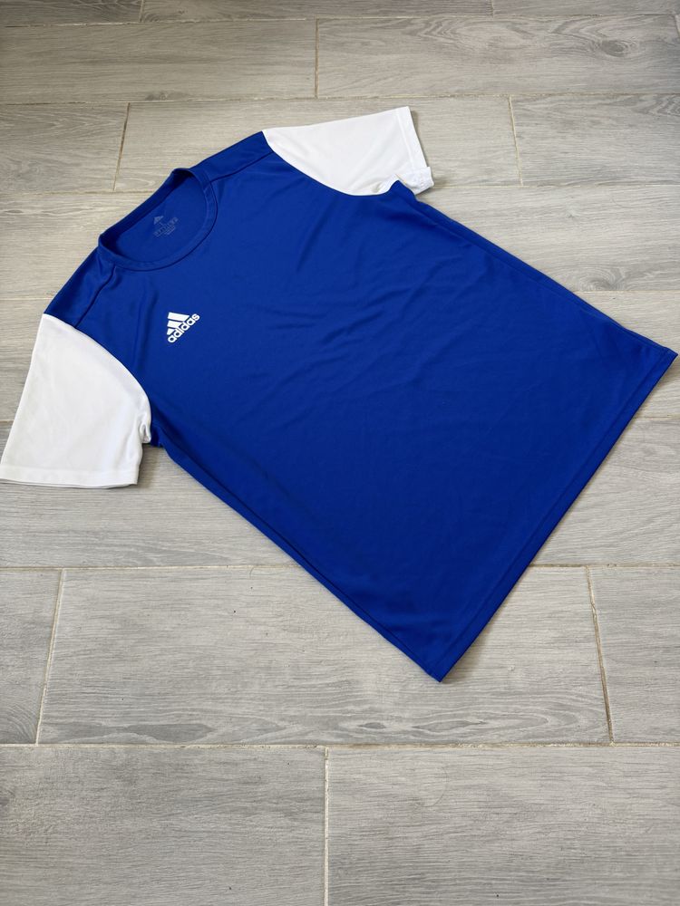 Футболка Adidas размер L