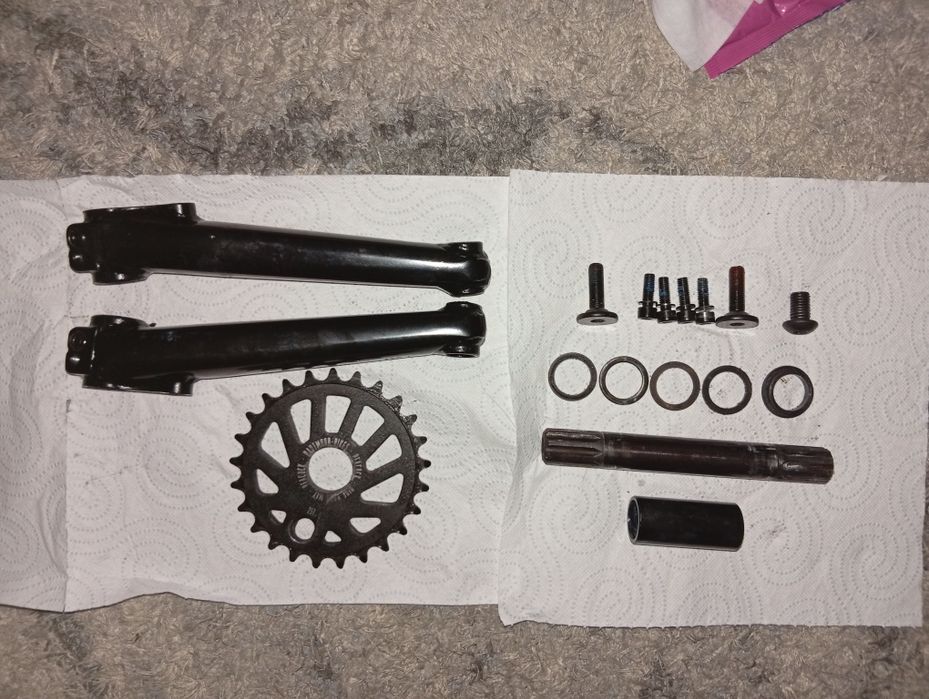 Sprzedam zębatkę dartmoor peacock i korby bmx