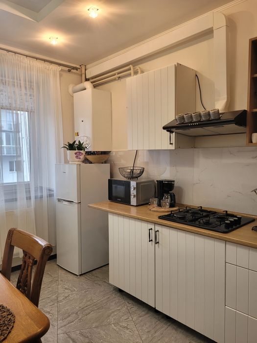 Оренда 1 км.кв.Нац.Гвардії (міст.Паркове),поряд Центр,парк,озеро,є все