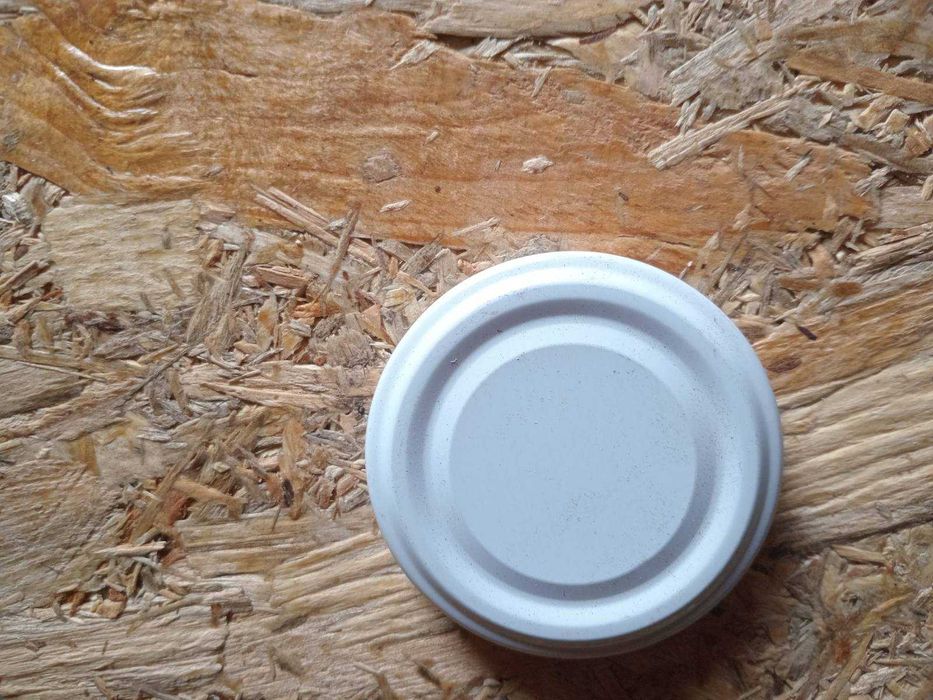 кришка металева на 1л бутилку