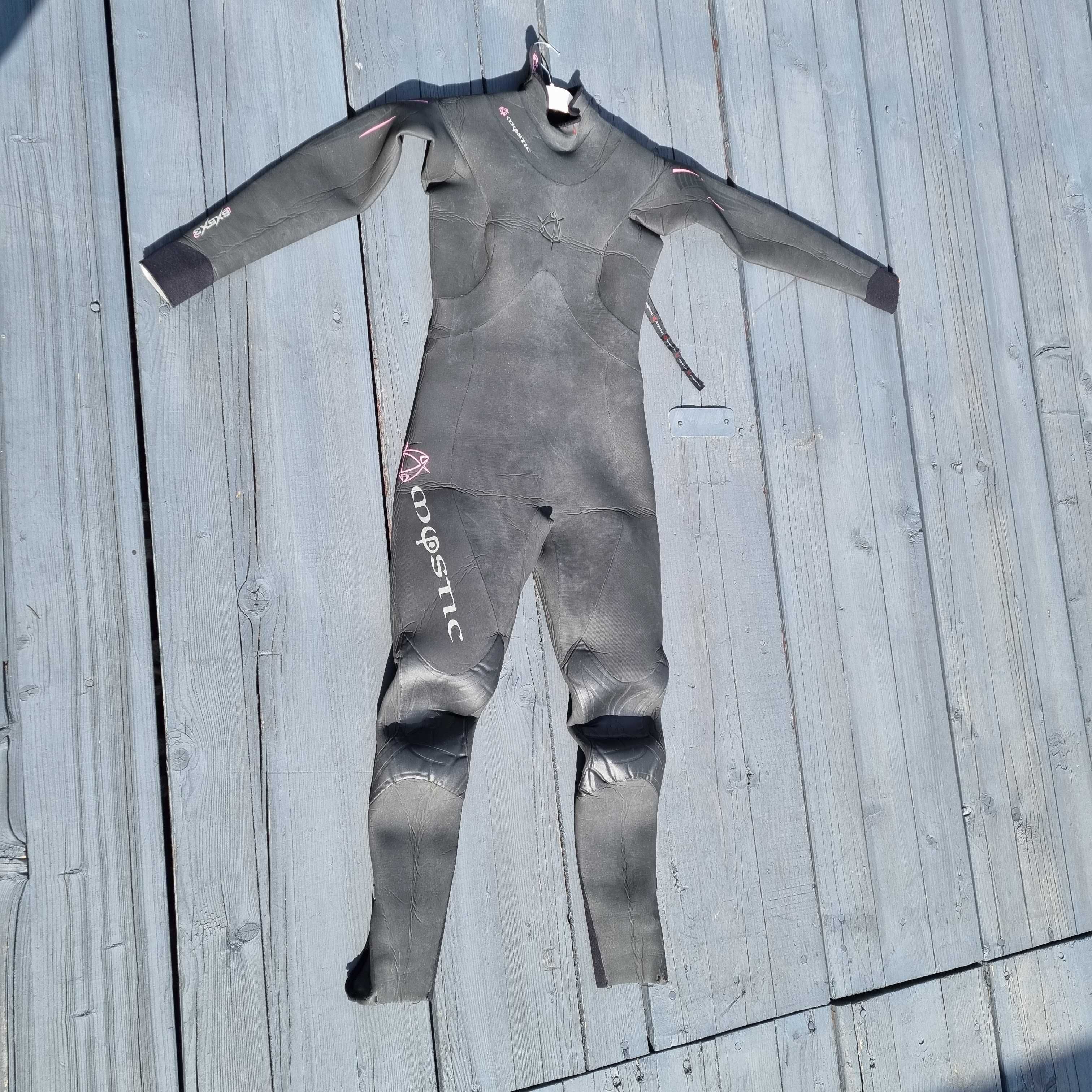 Pianka neoprenowa mistic rozmiar L 40