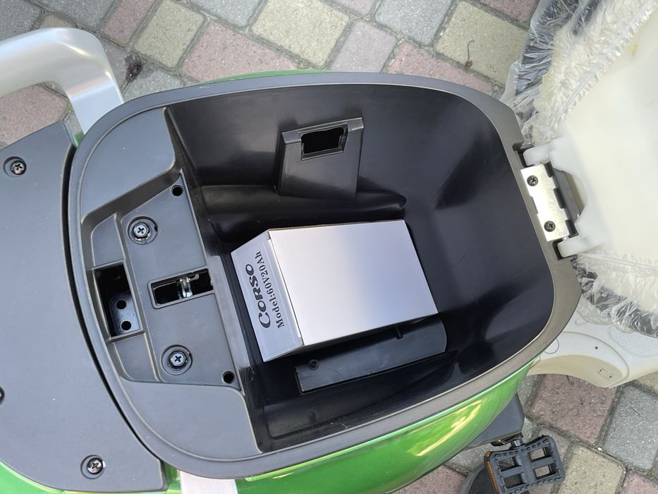 Електроскутер Електросамокат велоскутер Forte Yadea електро трицикл