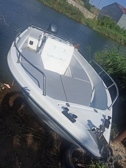 Продам прогулочний катер