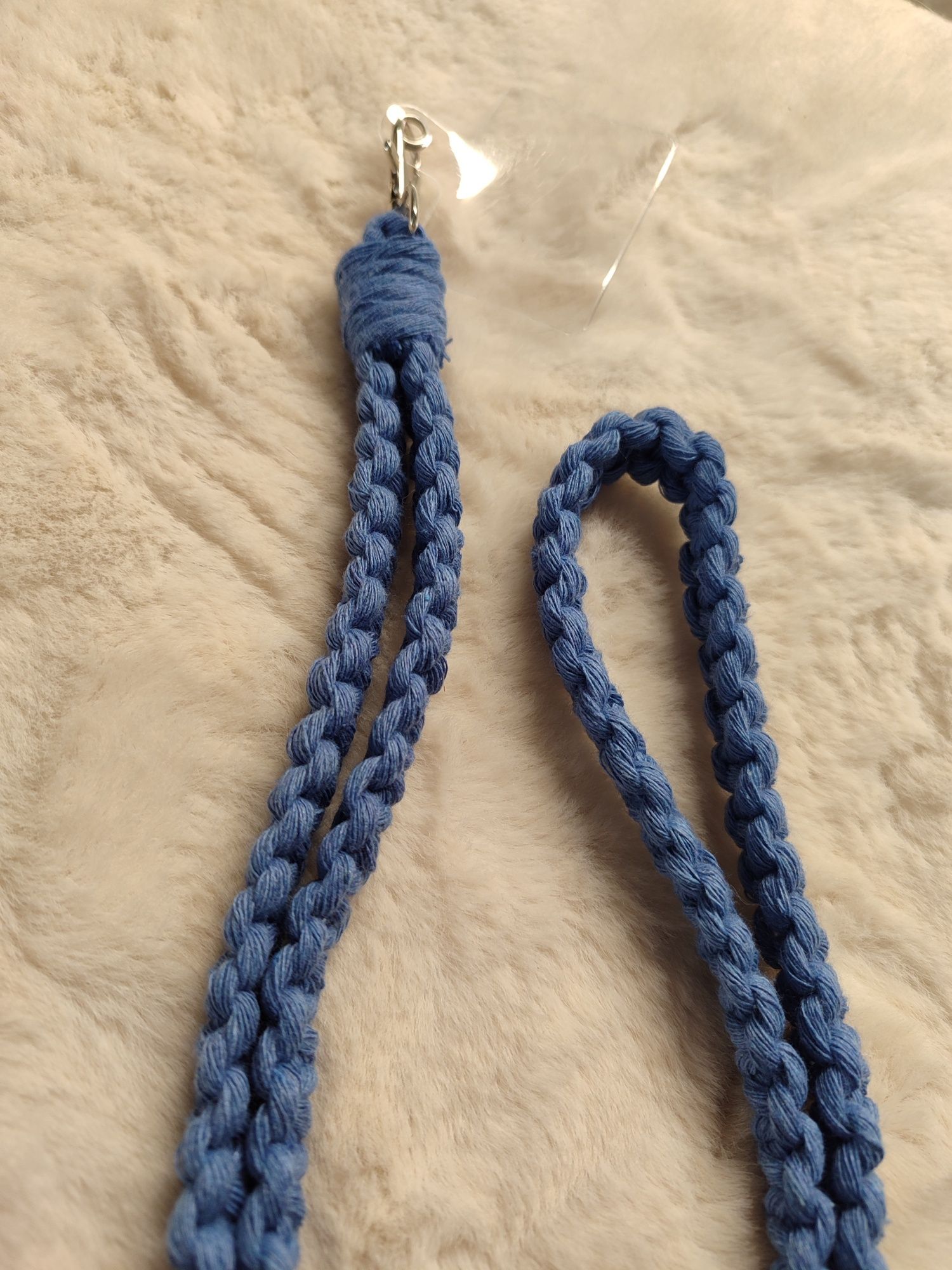 Alça para telemóvel macramé