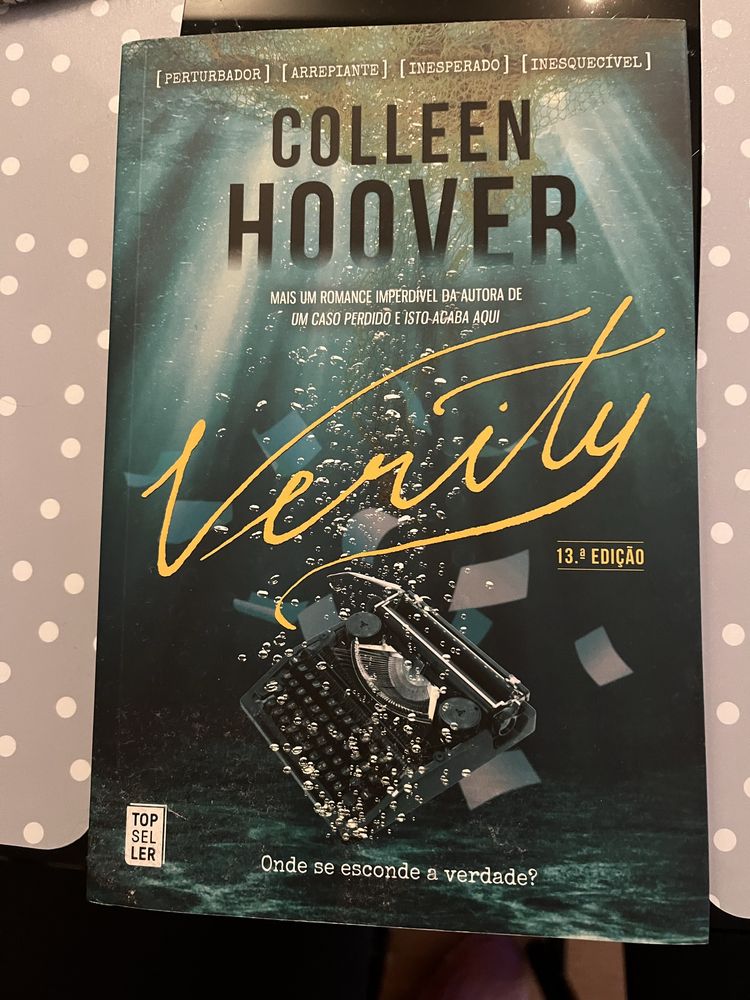 Verity de Colleen Hoover