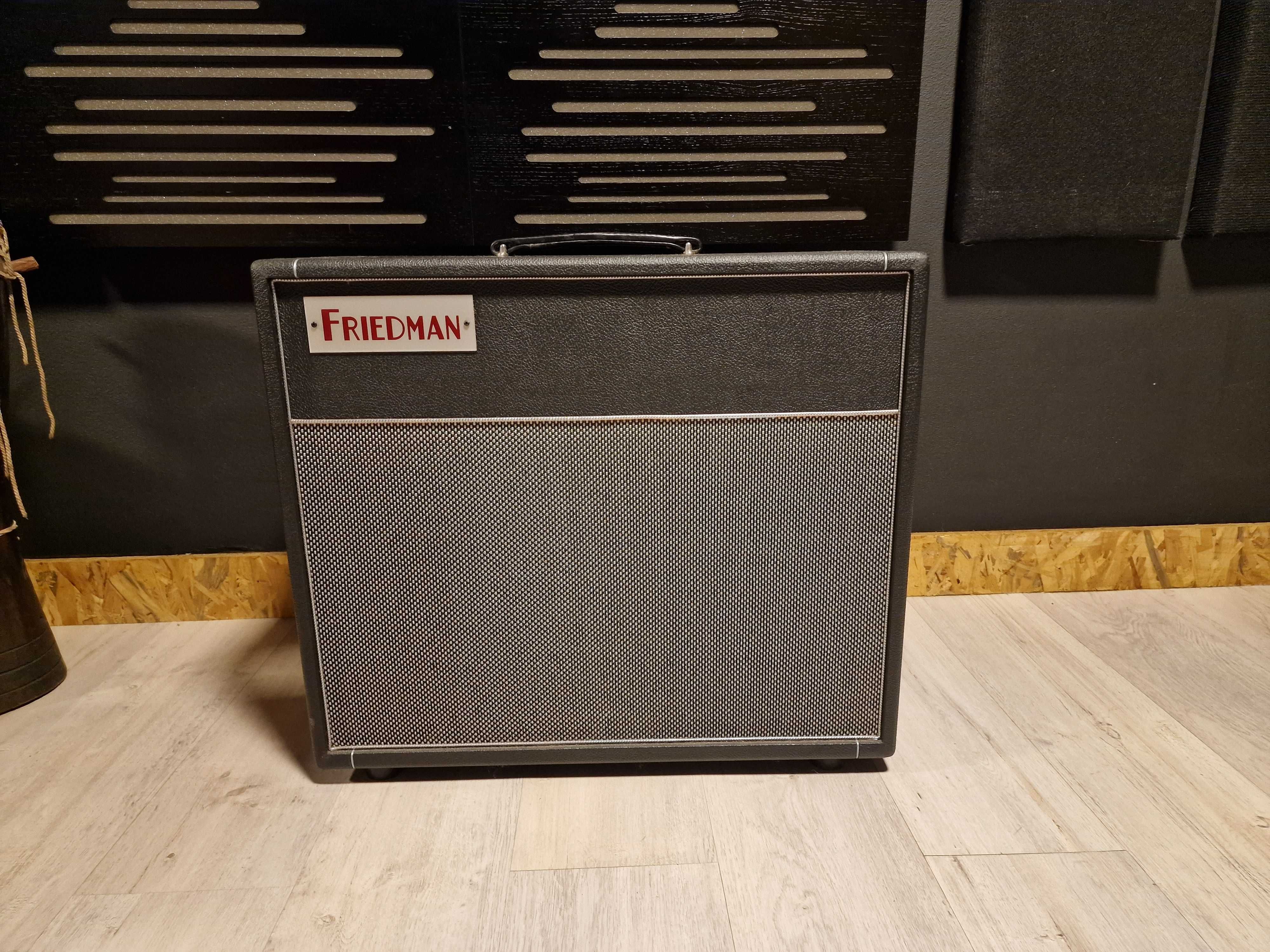 Kit Friedman,  coluna Friedman 1x12 e TC Corona Chorus