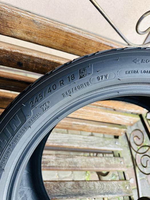 Шини зимові 245/40 R18 (97V) Michelin Pilot Alpin