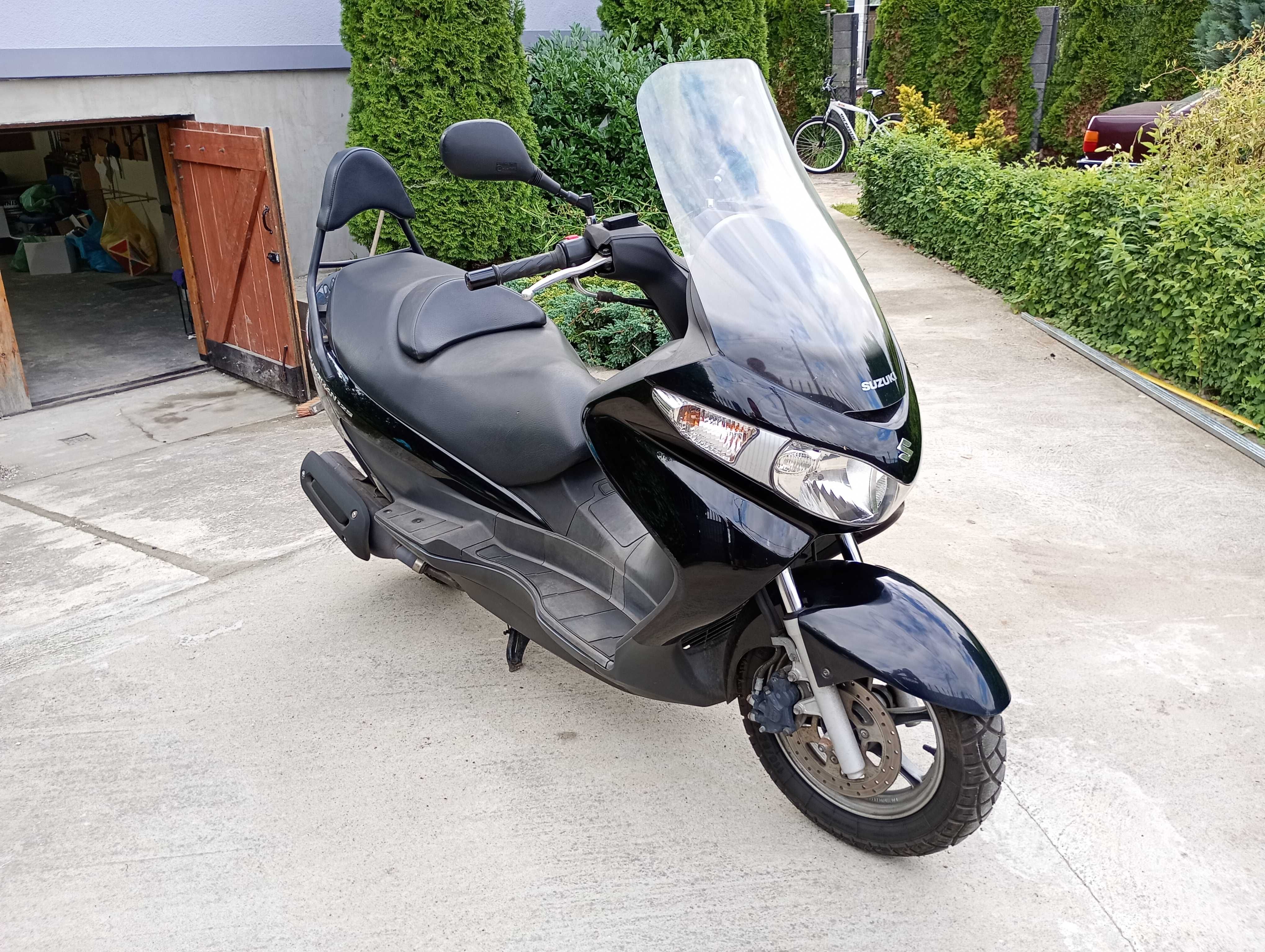 Suzuki Burgman 125