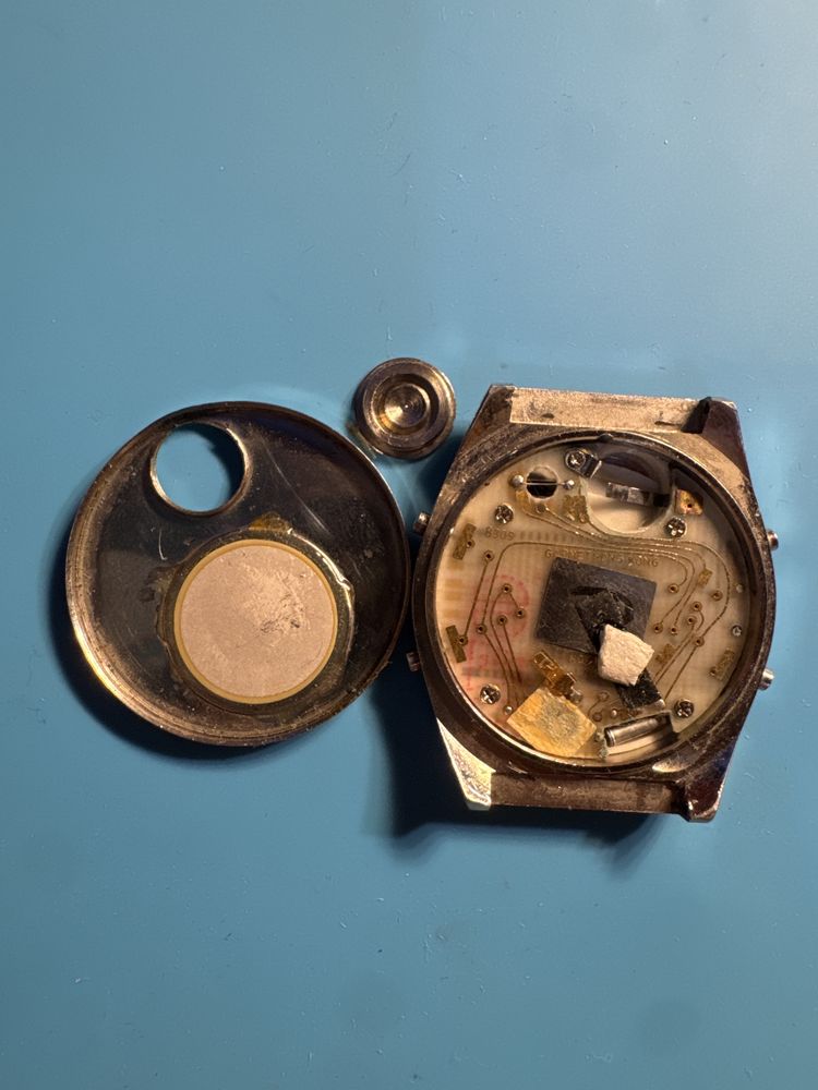 Zegarek elektroniczny melody PRL sprawny