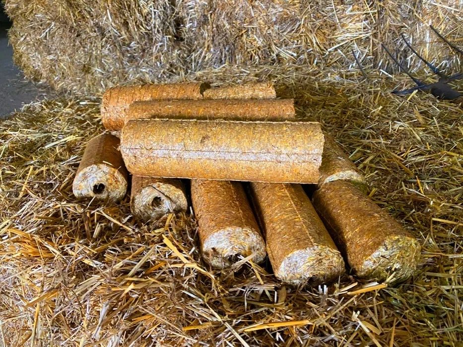 Паливні брикети із соломи пелети