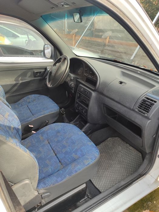 Peugeot Partner Benzyna