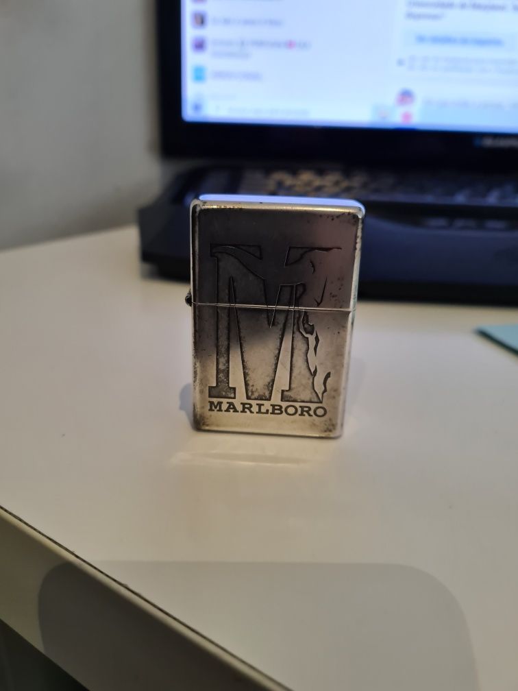 Zippo Marlboro edição limitada