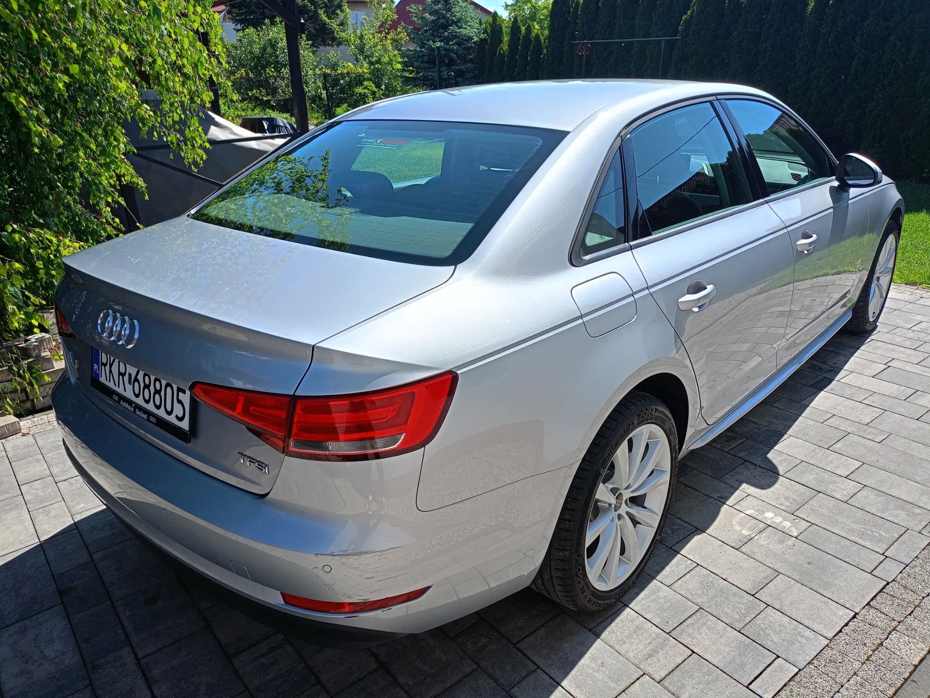 Audi A4 Sedan, Niski Przebieg!!