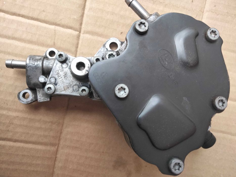 Продам вакуумний тандемнний насос до фольксвагена Туран